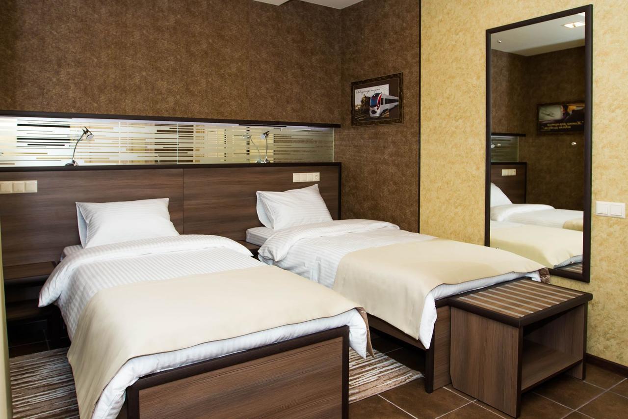 Hotel Lubenska Sloboda Olshanka Экстерьер фото