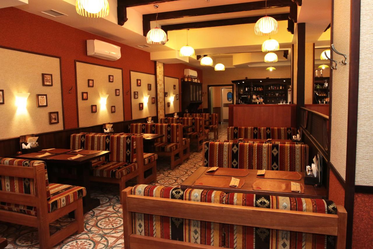 Hotel Lubenska Sloboda Olshanka Экстерьер фото